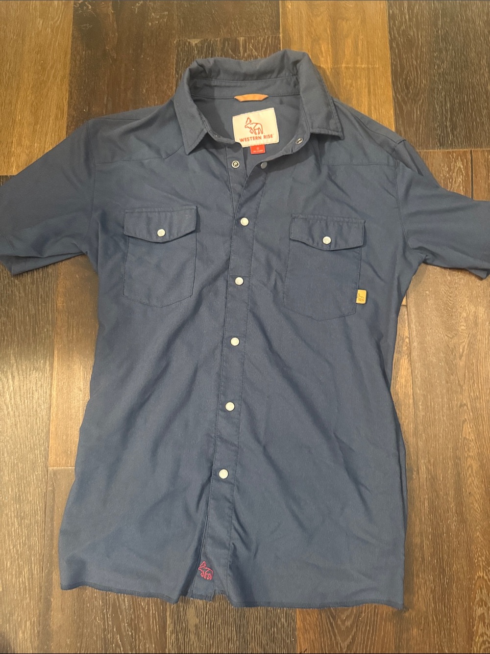 Western rise short sleeve shirt